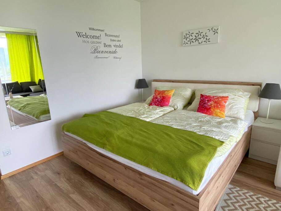 Apartment Mit Seeblick Strobl Exterior foto